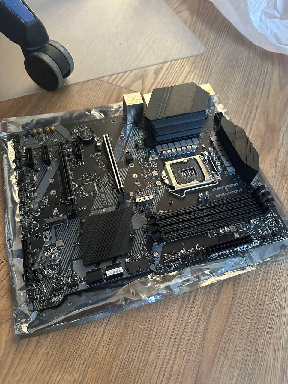 MSI Z490-A Pro материнская плата + DeepCool PF750 блок питания