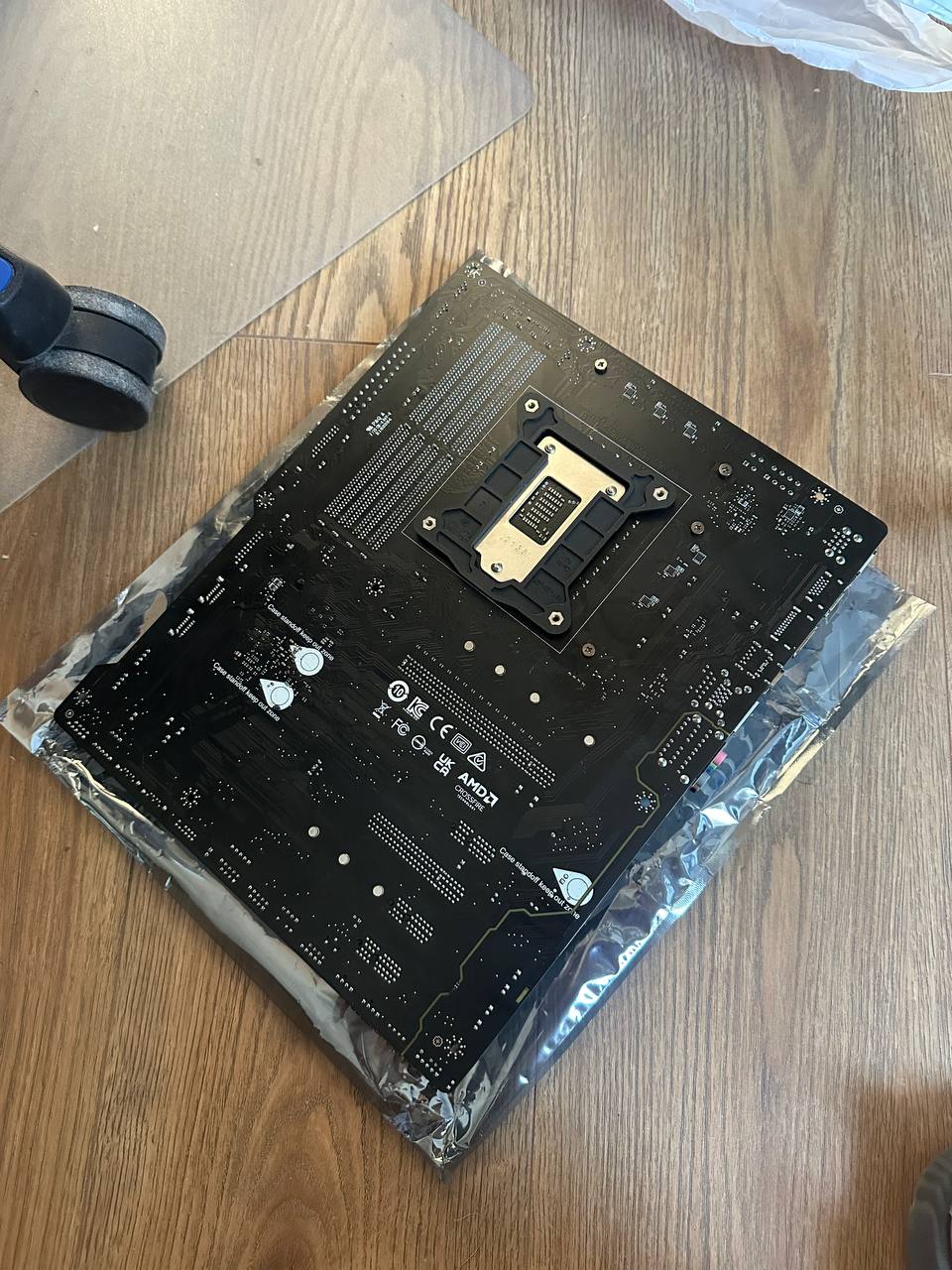 MSI Z490-A Pro материнская плата + DeepCool PF750 блок питания