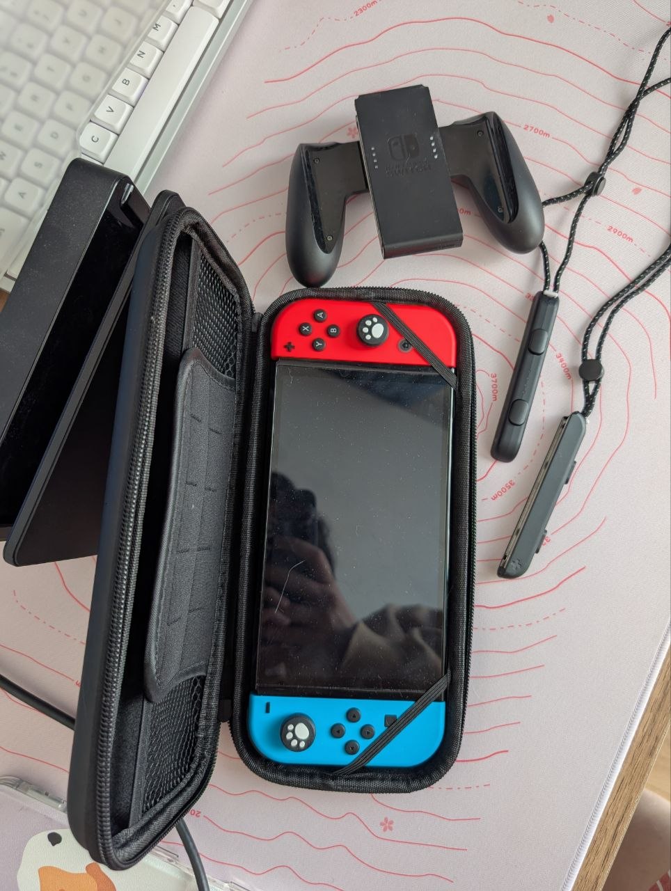 Nintendo Switch OLED с комплектом аксессуаров