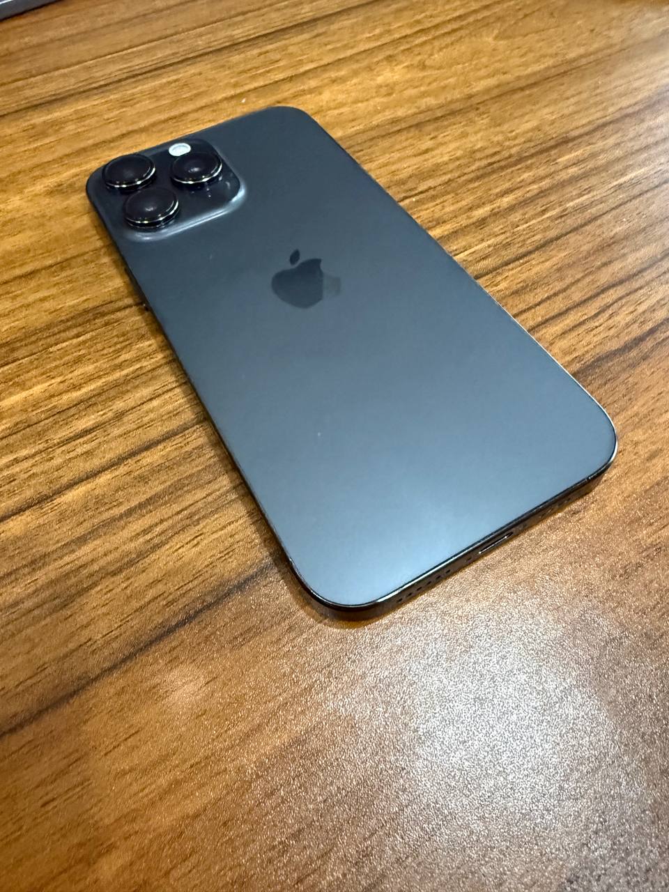 iPhone 16 Pro Max 1TB Black