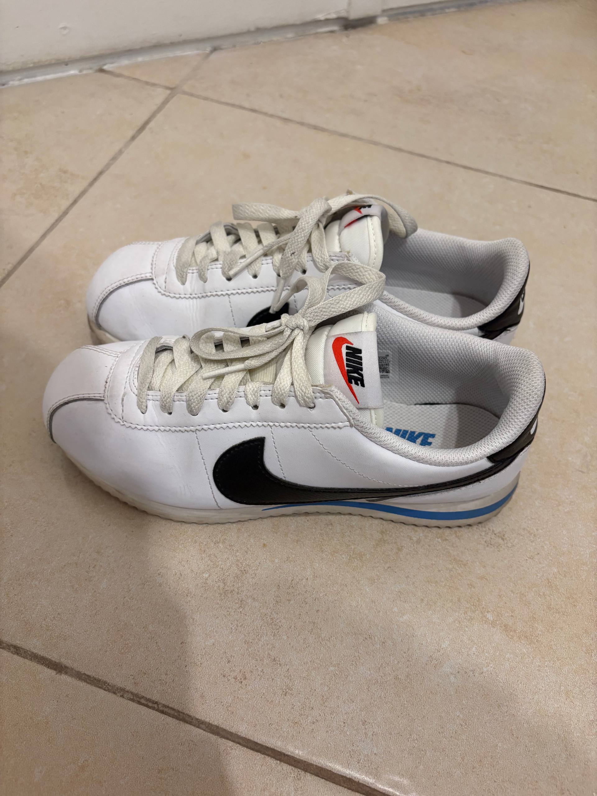 Кроссовки Nike, размер EUR 37,5