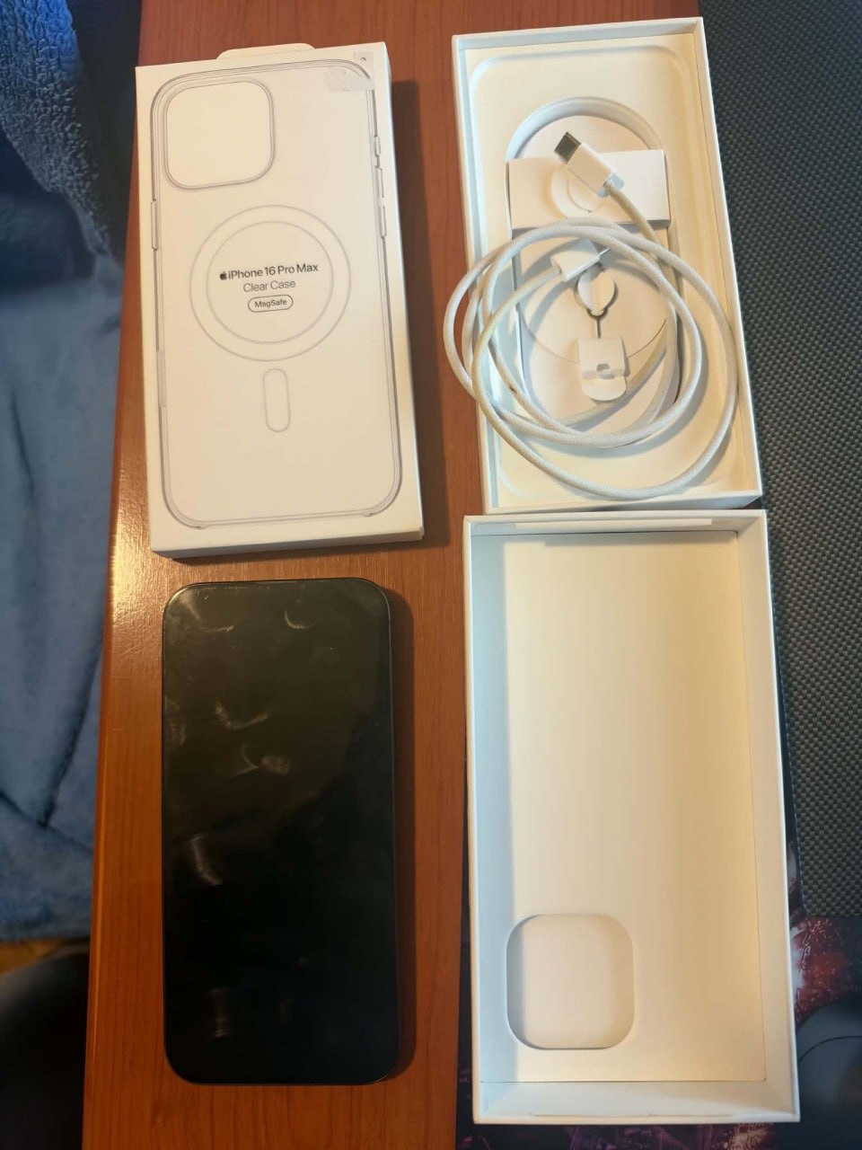 iPhone 16 Pro Max 256GB nano SIM + e-SIM