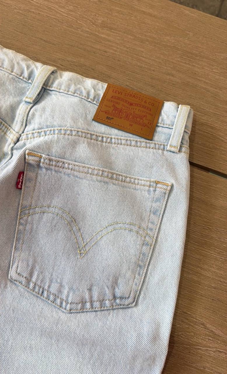 Levi's 501 Original Fit Women's Jeans Light Wash W27 L30