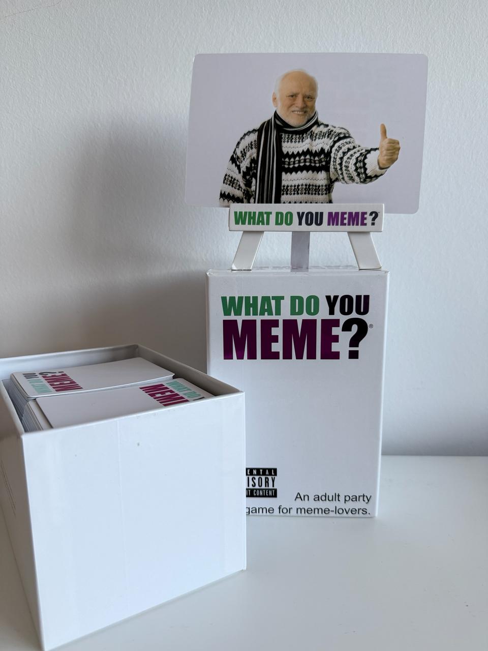 Настольная игра What Do You Meme?