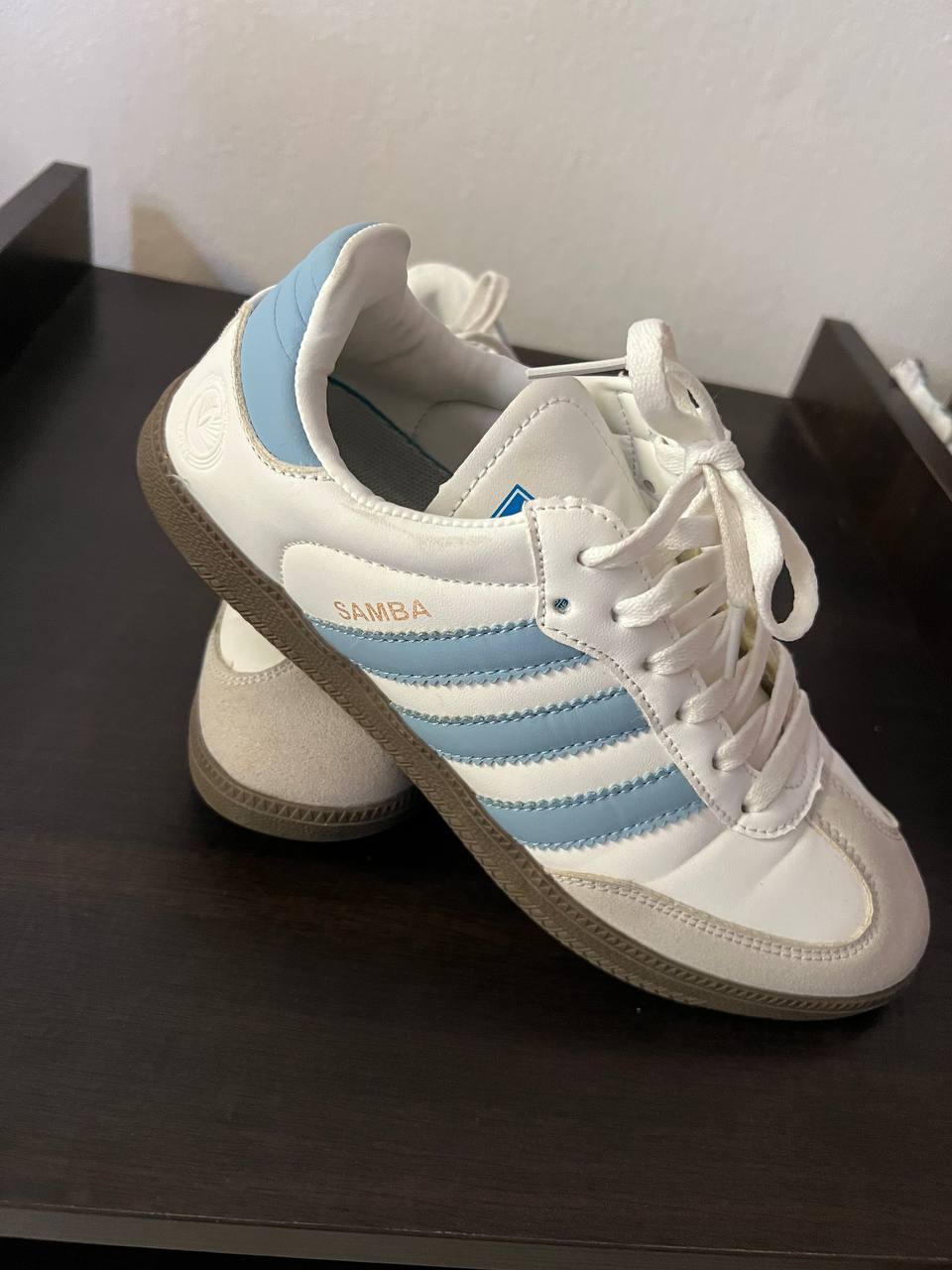 Кроссовки Adidas Stamba, размер 39