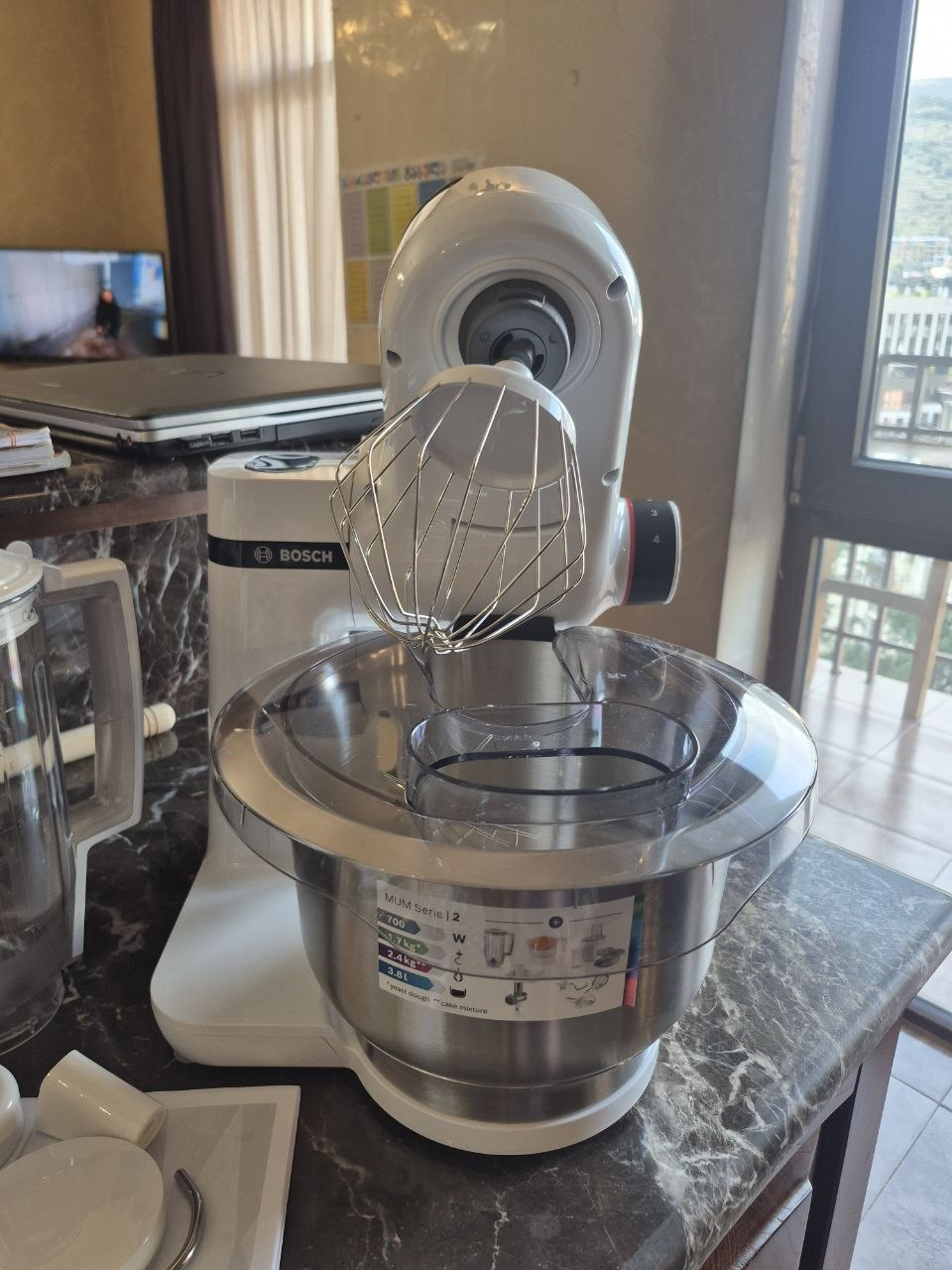 Кухонный комбайн Bosch MUMS2EW40 (Серия 2)