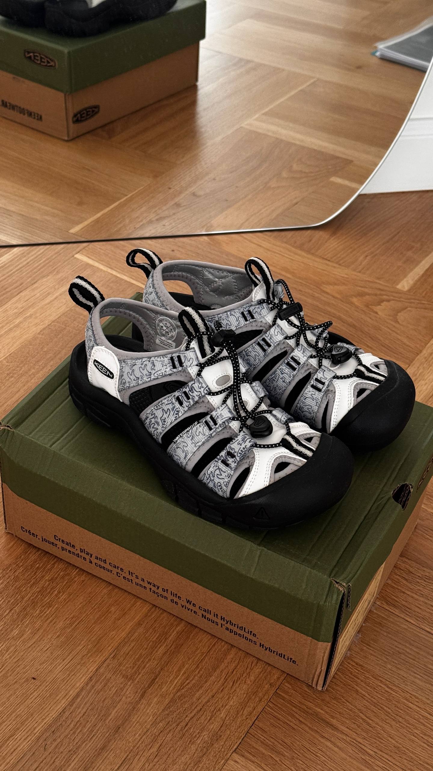 KEEN Newport H2 сандалии для хайкинга, размер 36-37
