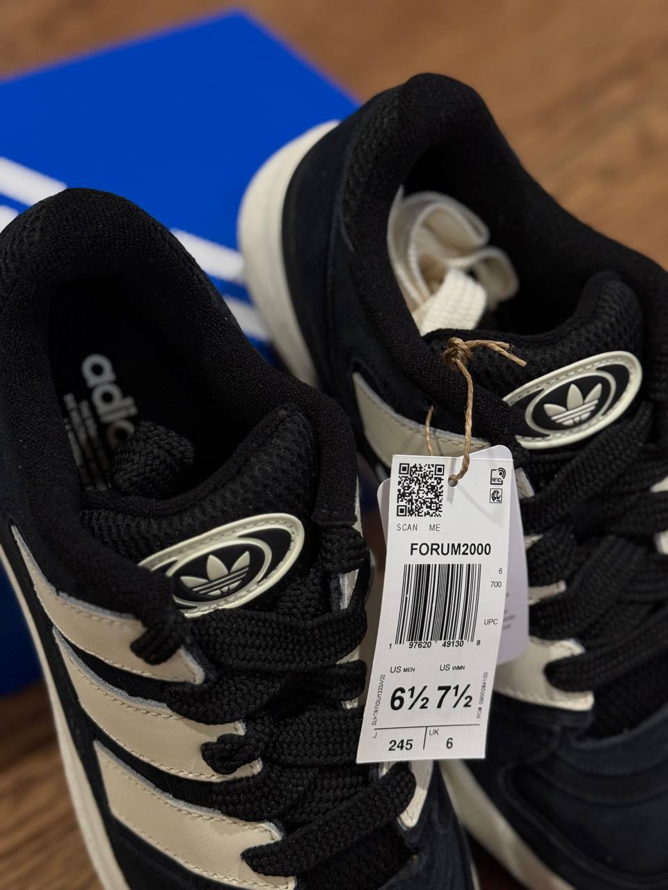 Женские кроссовки Adidas, оригинал, US 7.5