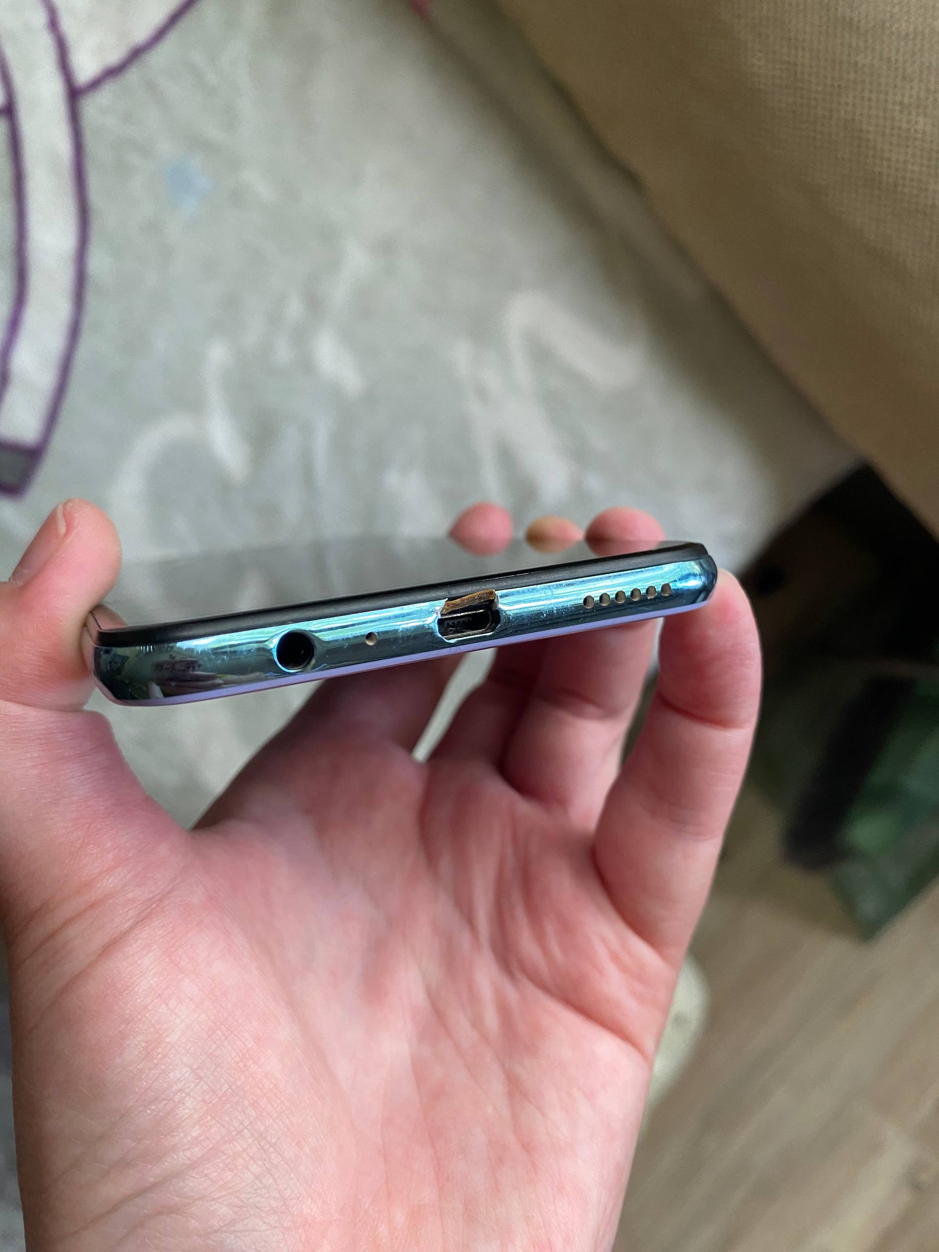 Vivo 1907 смартфон