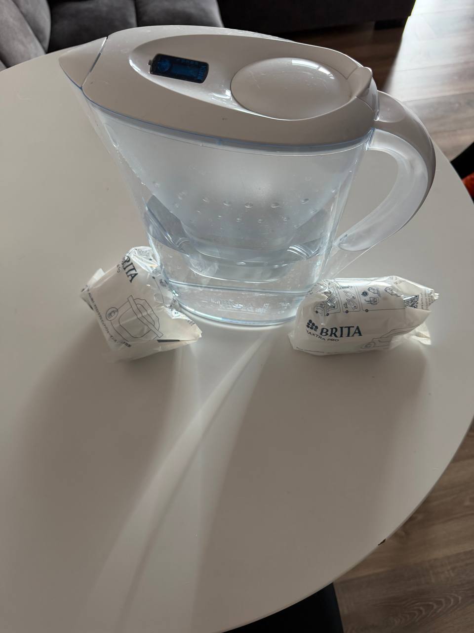 Новый фильтр для воды + 2 картриджа