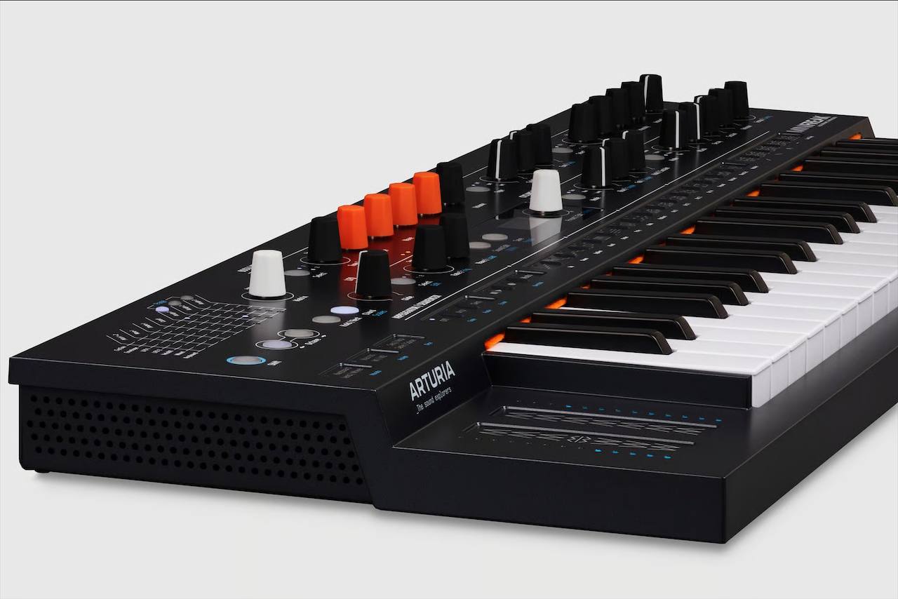 Arturia MiniFreak синтезатор