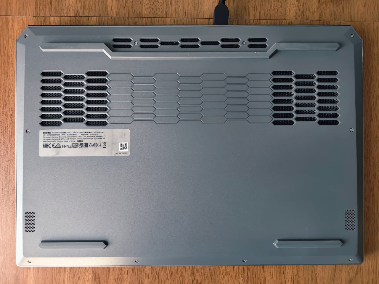 Ноутбук Lenovo LOQ 17.3 (i7 14700HX, RTX 5070, 32GB, 1TB)