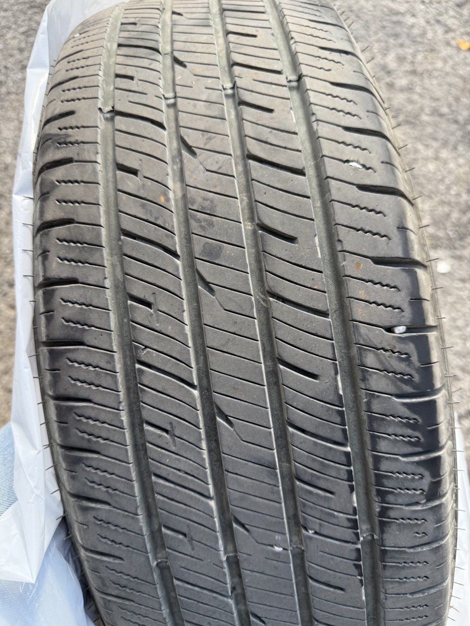 Шина Sumitomo 225/65 R17 всесезонная