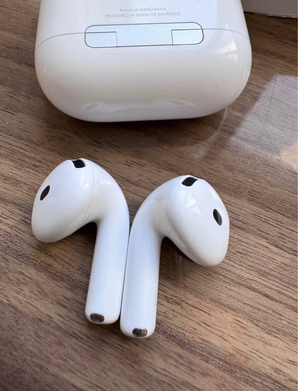 AirPods 4 без шумоподавления