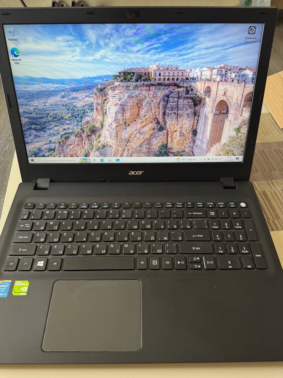 Ноутбук Acer Intel Core i3-5005U, 8GB RAM, SSD 250GB + HDD 500GB