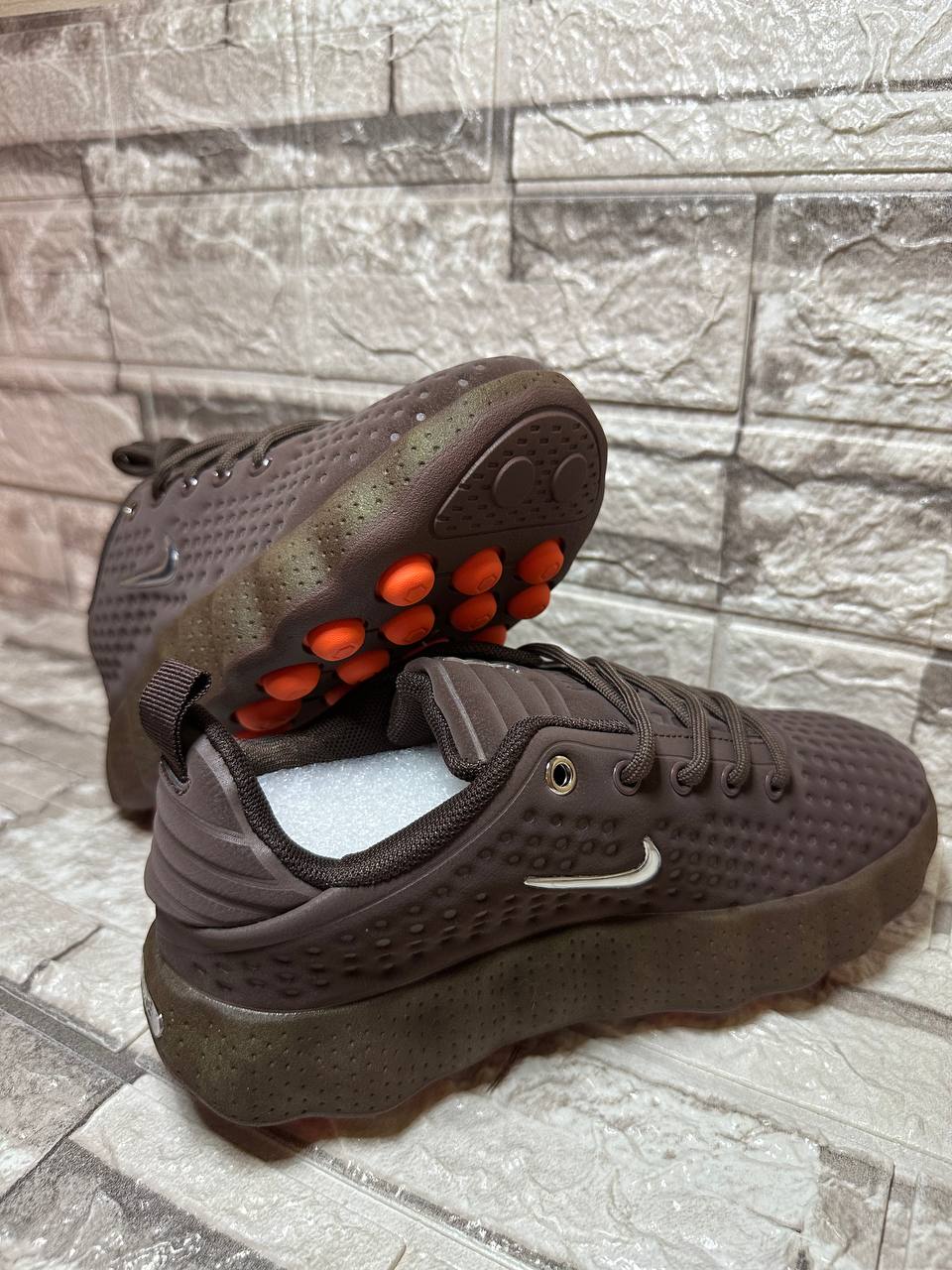 Кроссовки Nike в трековом дизайне, размеры 36-40