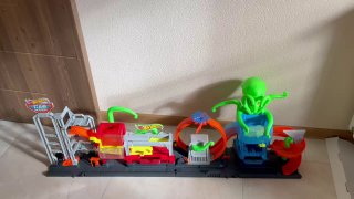 Игровой набор Hot Wheels Осьминог (трек)