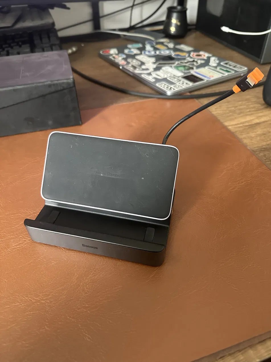 Steam Deck OLED 512GB + dbrand комплект + док-станция Baseus