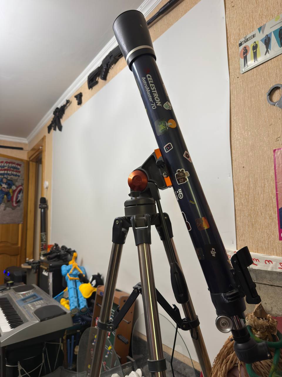 Телескоп Celestron AstroMaster 70 с линзами