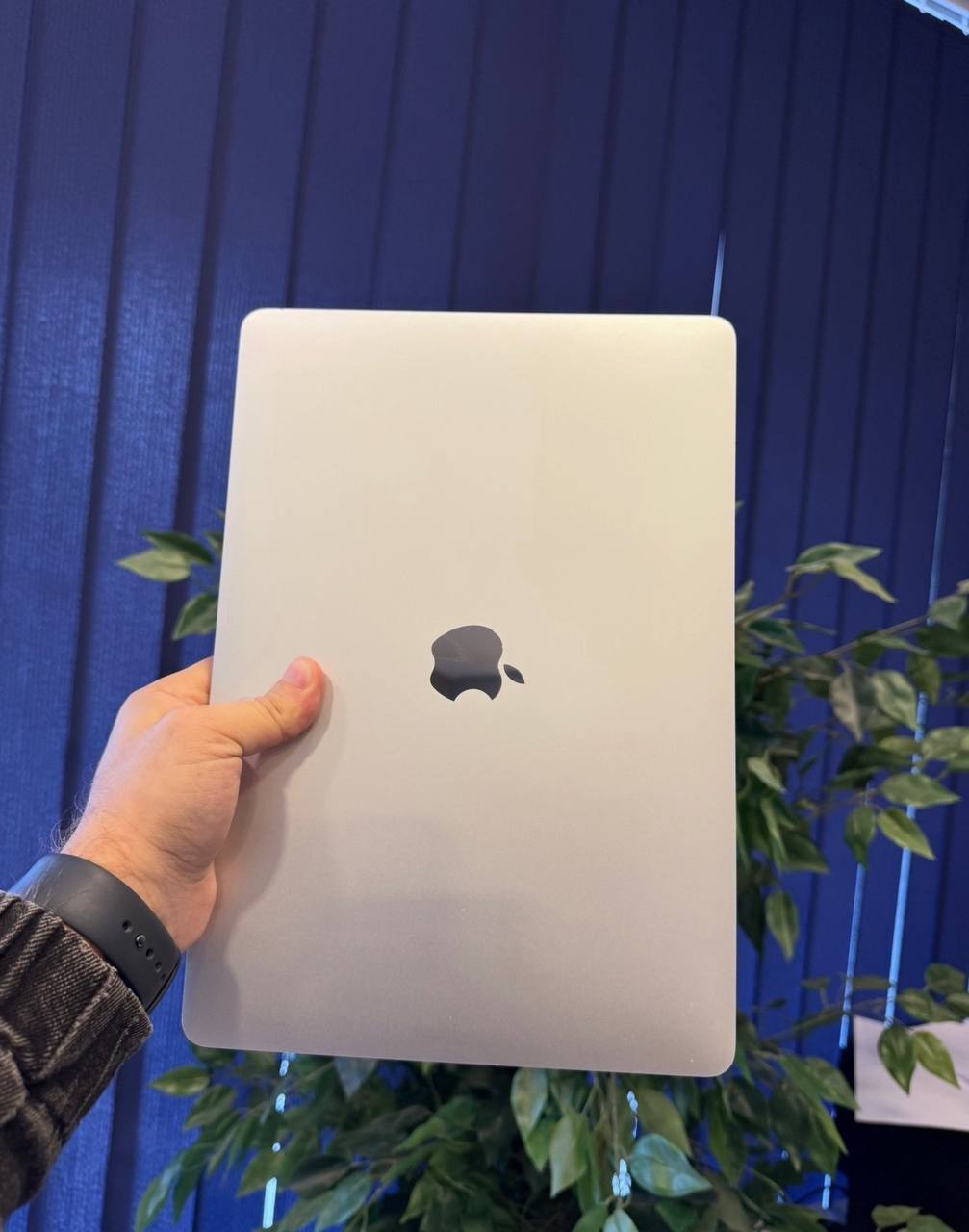 MacBook Pro 13.3" Intel Core i5, 16GB RAM, 500GB