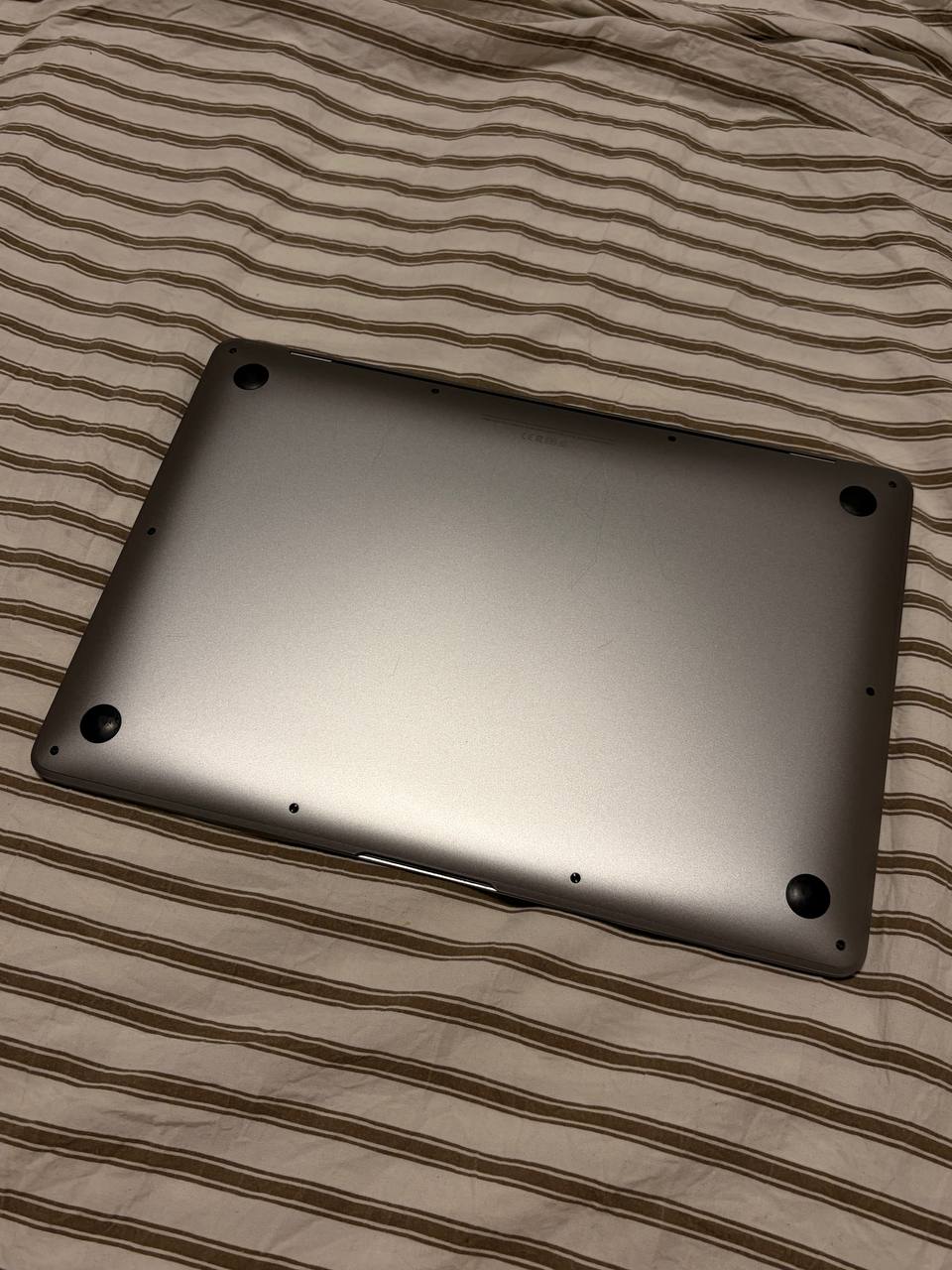 MacBook Air 13" M1 8/256 ГБ