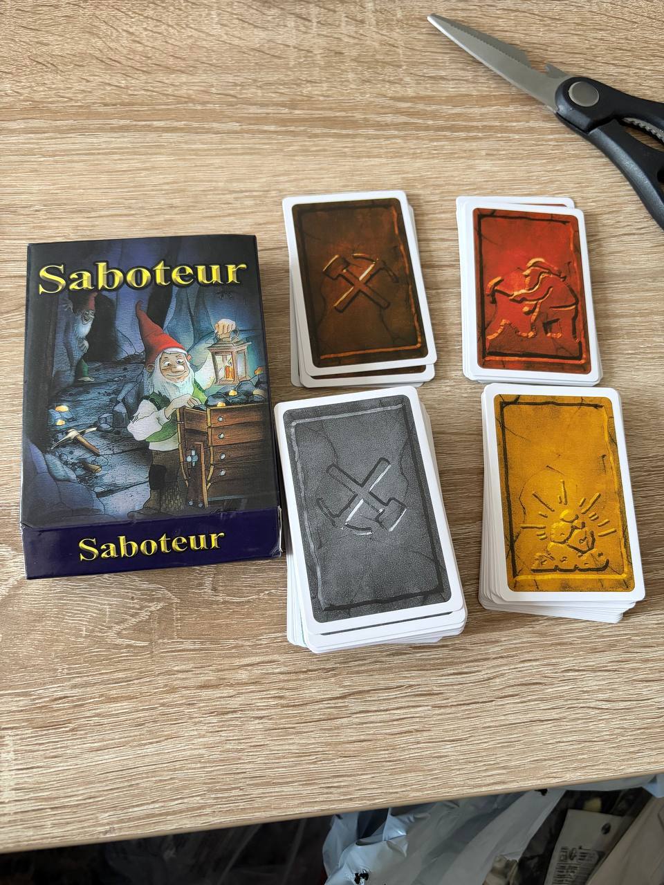 Настольная игра Гномы-вредители (Saboteur), карманный вариант