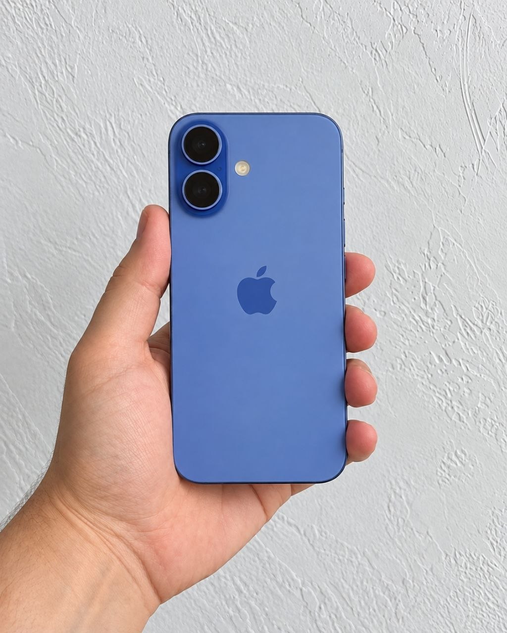 iPhone 16 SIM + eSIM