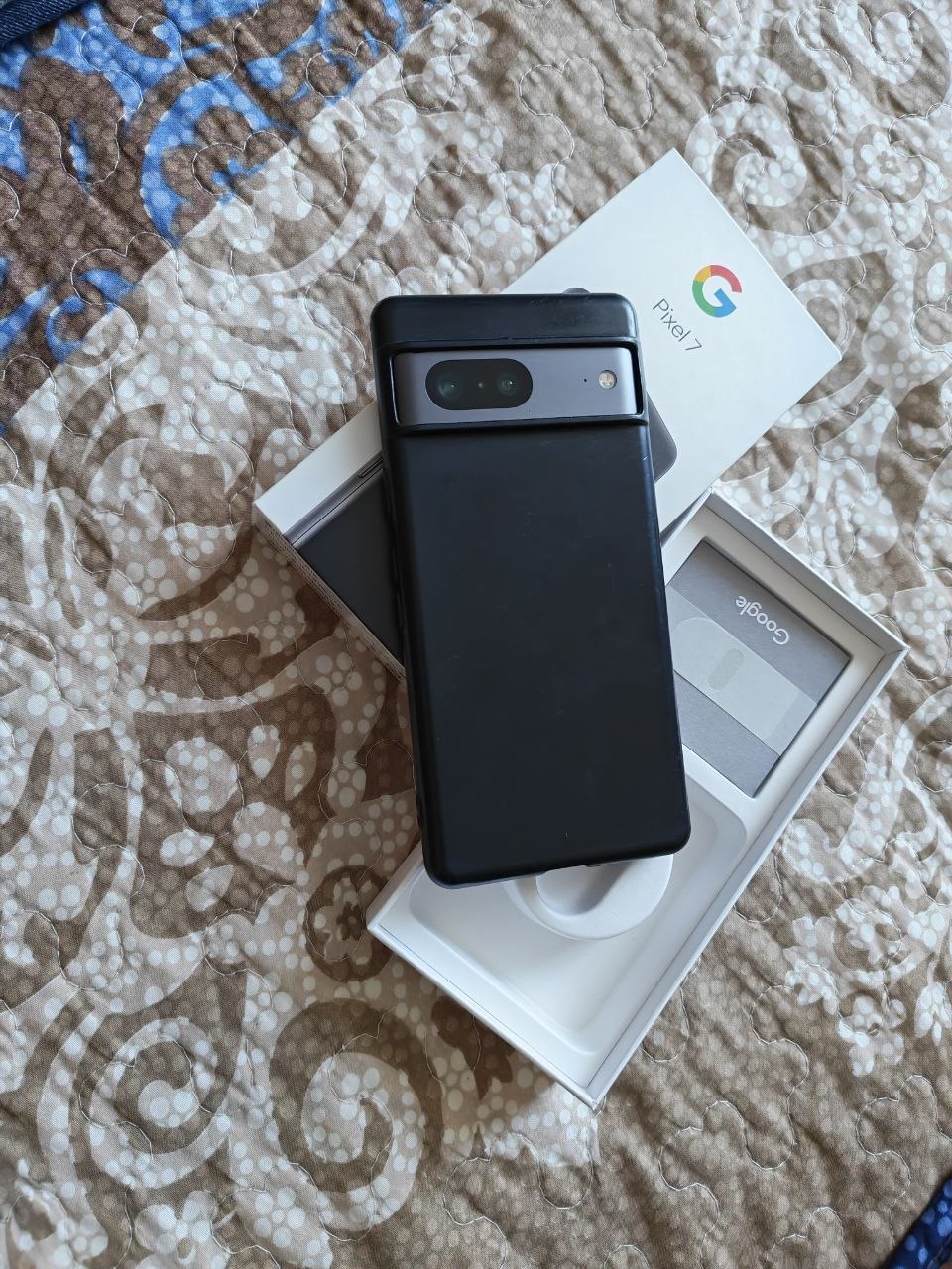 Google Pixel 7, разблокирован OEM, с коробкой и чехлом