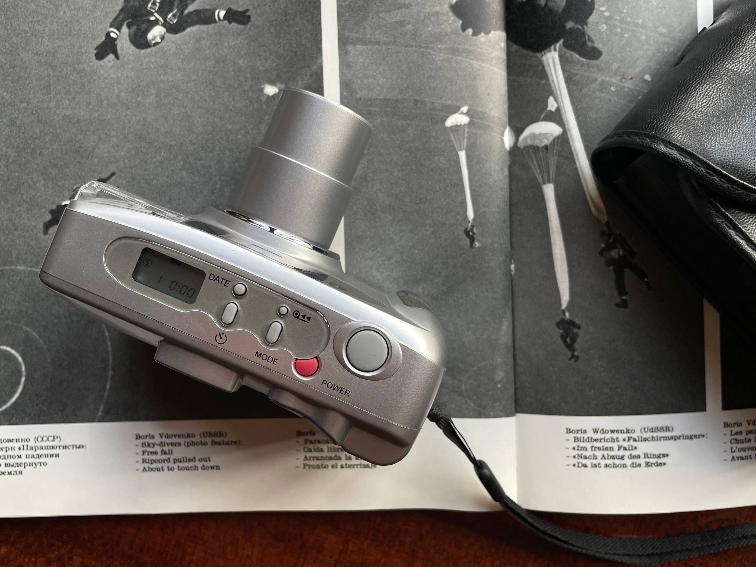 Плёночная камера Praktica zoom 900 AFD