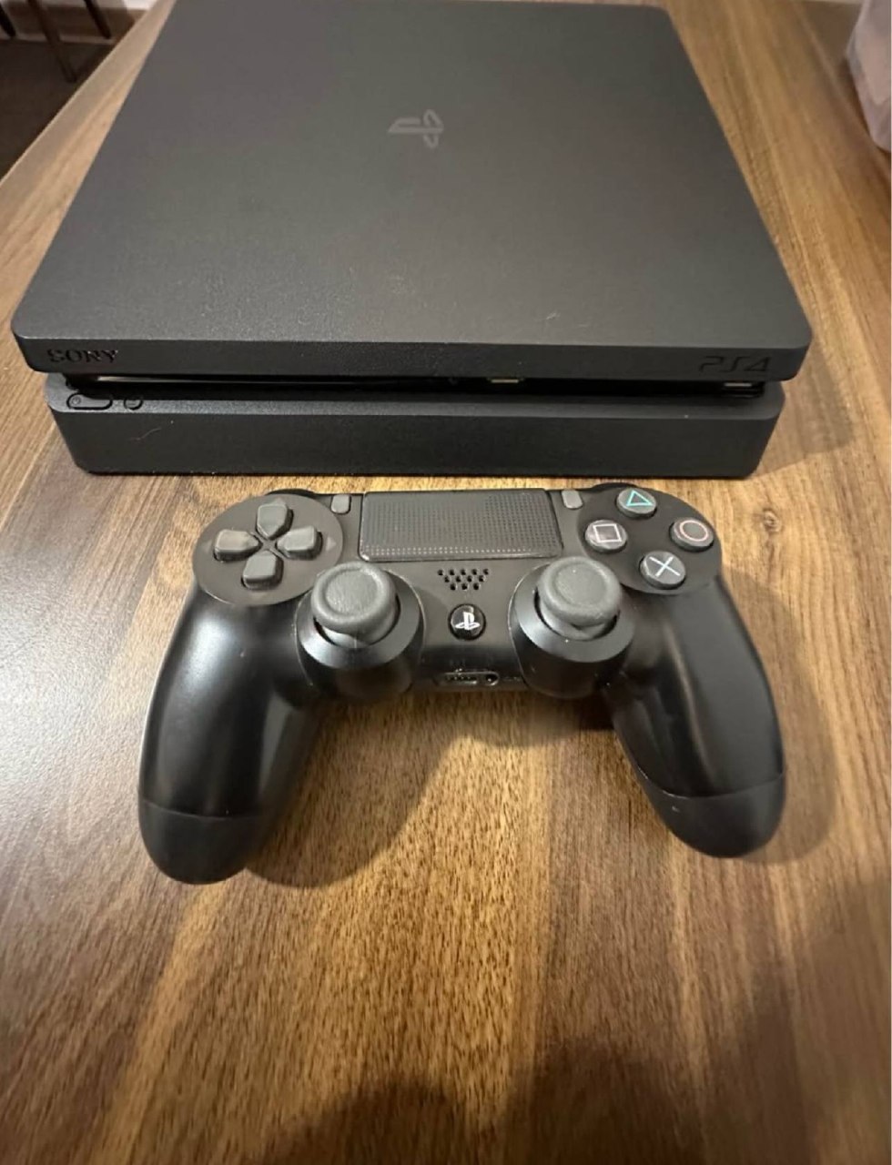 PlayStation 4 Slim 1 TB