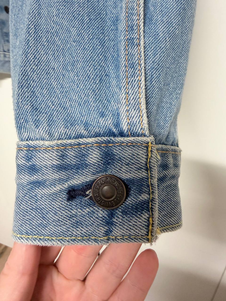 Джинсовая куртка-тракер Levi Strauss & Co, размер L