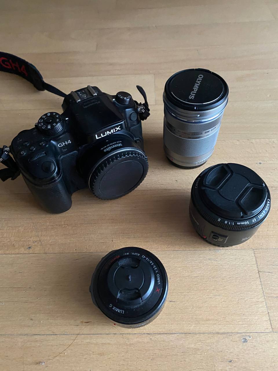 Panasonic Lumix GH4 + 3 объектива + адаптер Commlite