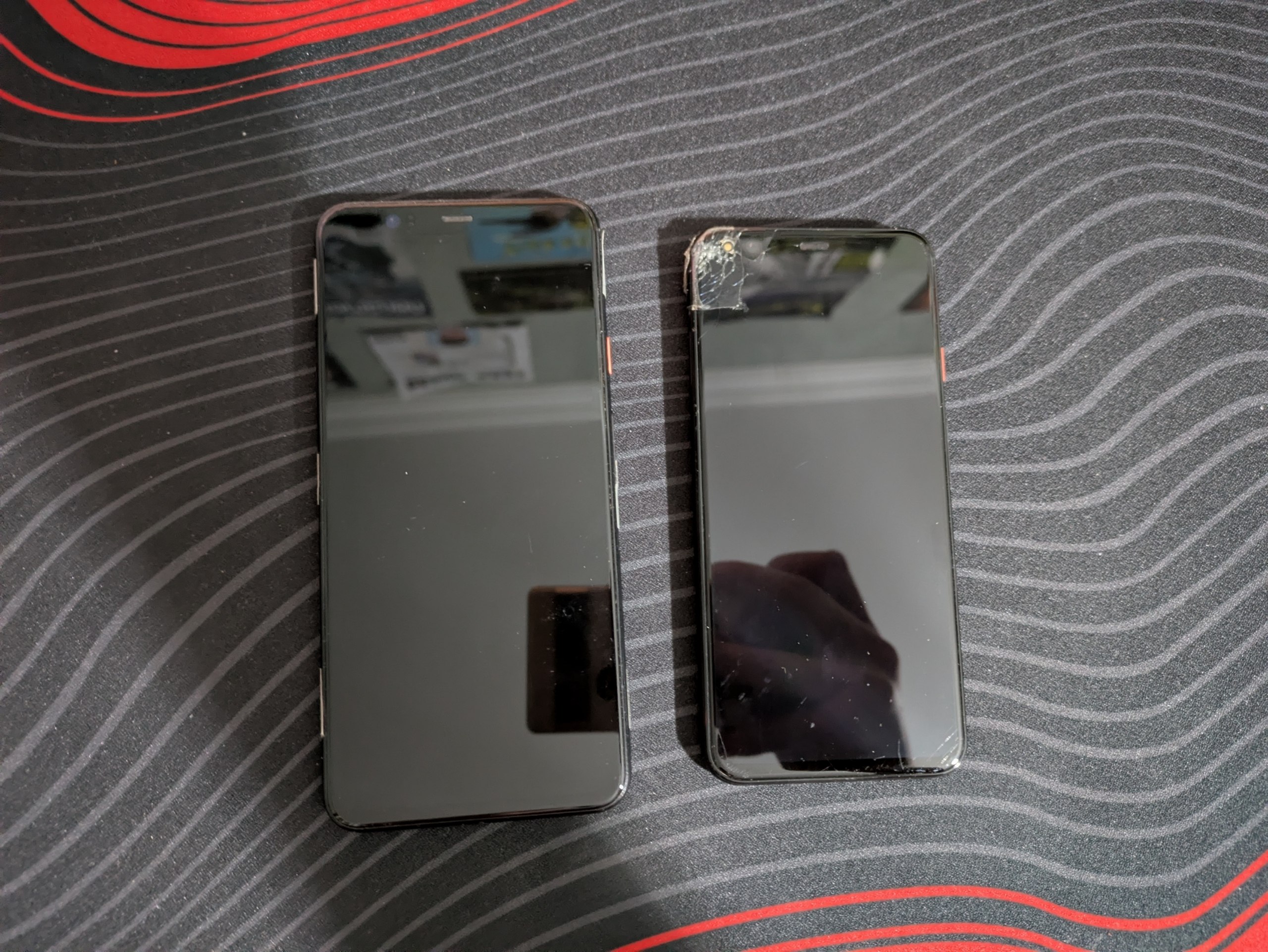 Google Pixel 7a, треснуло стекло