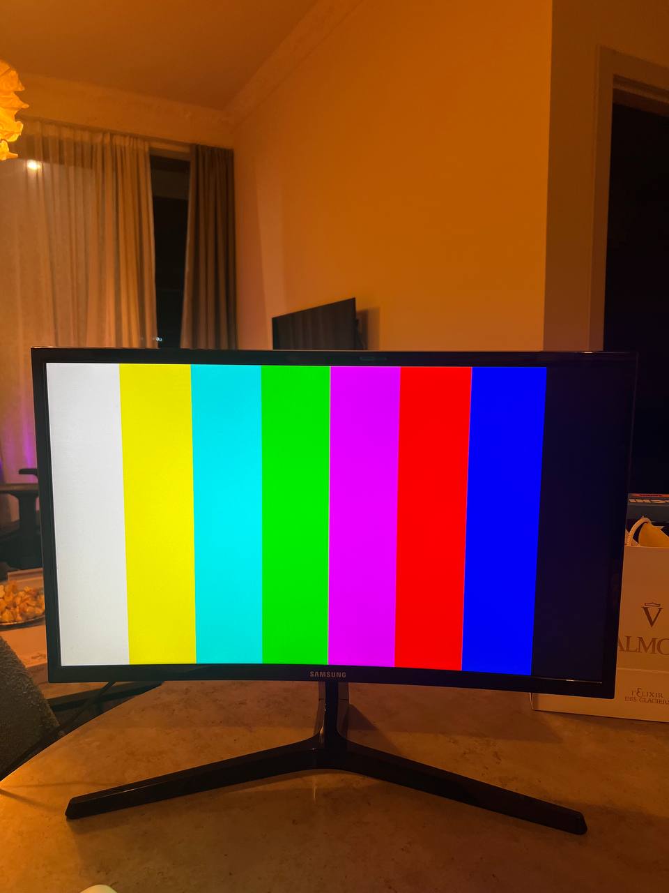 Изогнутый игровой монитор Samsung C24RG50FQI 23.5" 144 Гц