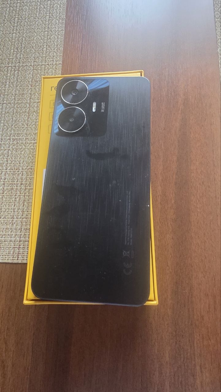 Realme C55, хорошее состояние