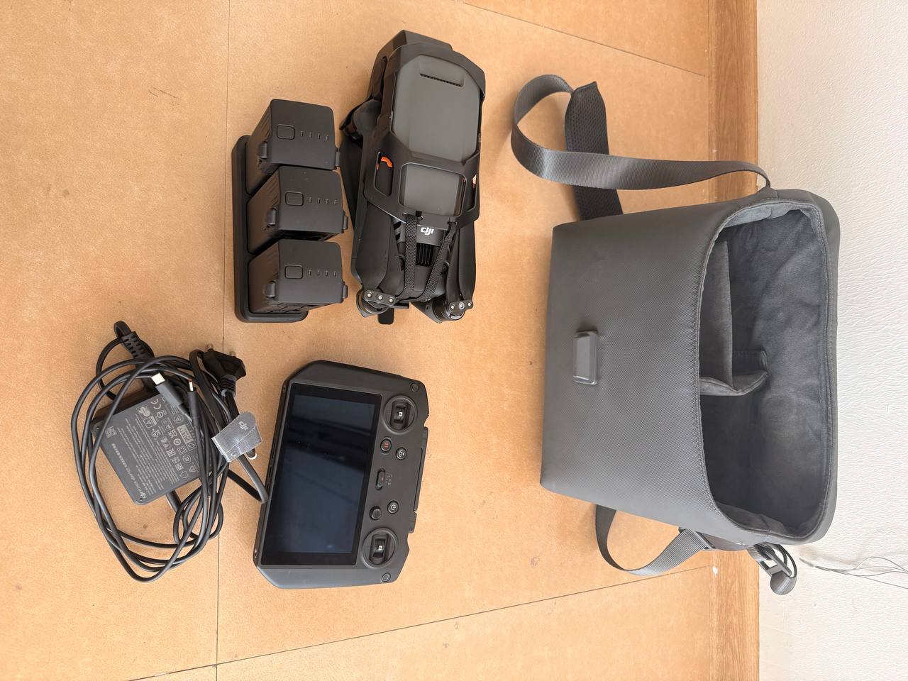 DJI Mavic 3 Pro + DJI RC Pro (комплект)
