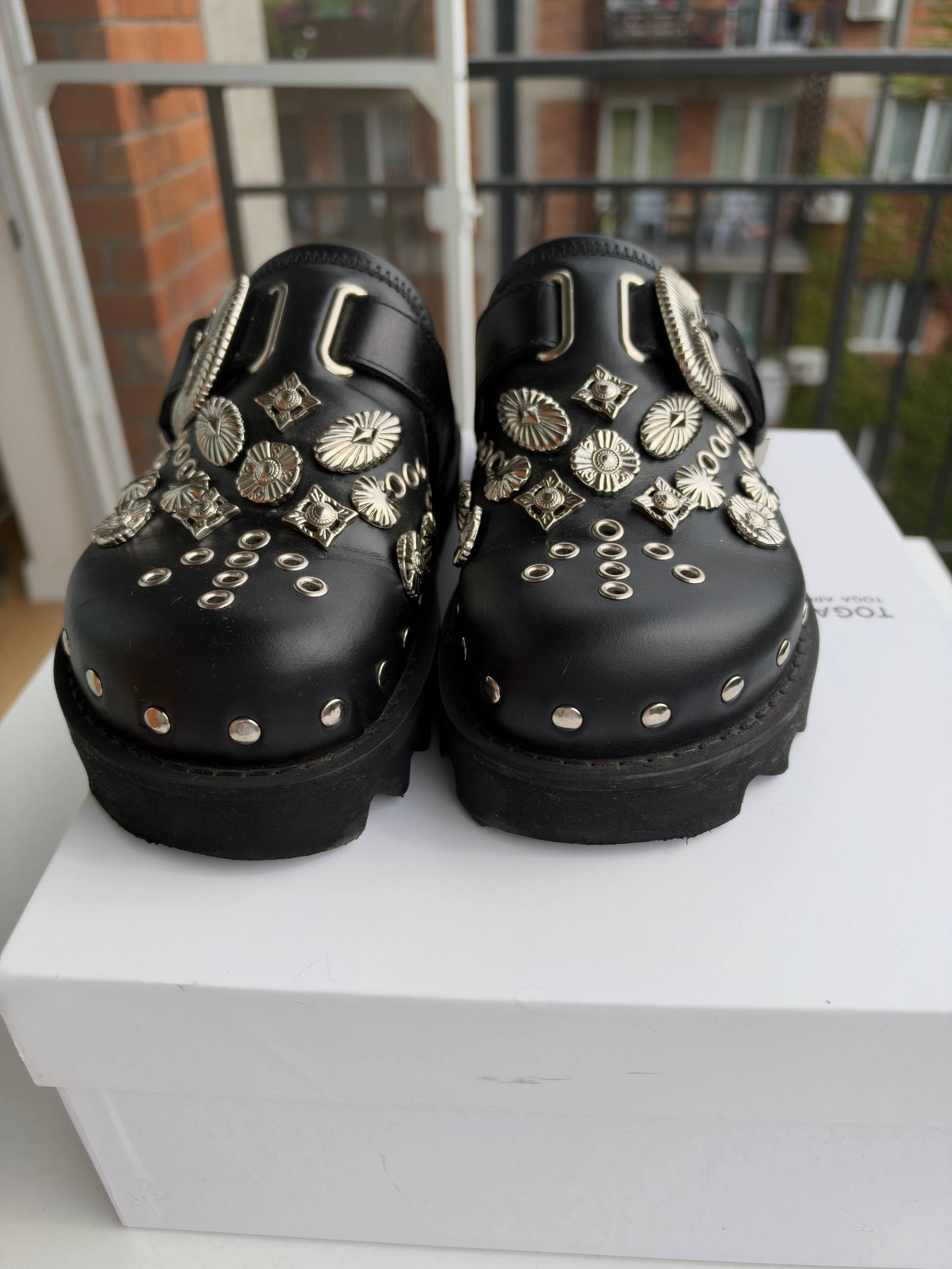 Toga Pulla Sabot Metal Mules, размер 35
