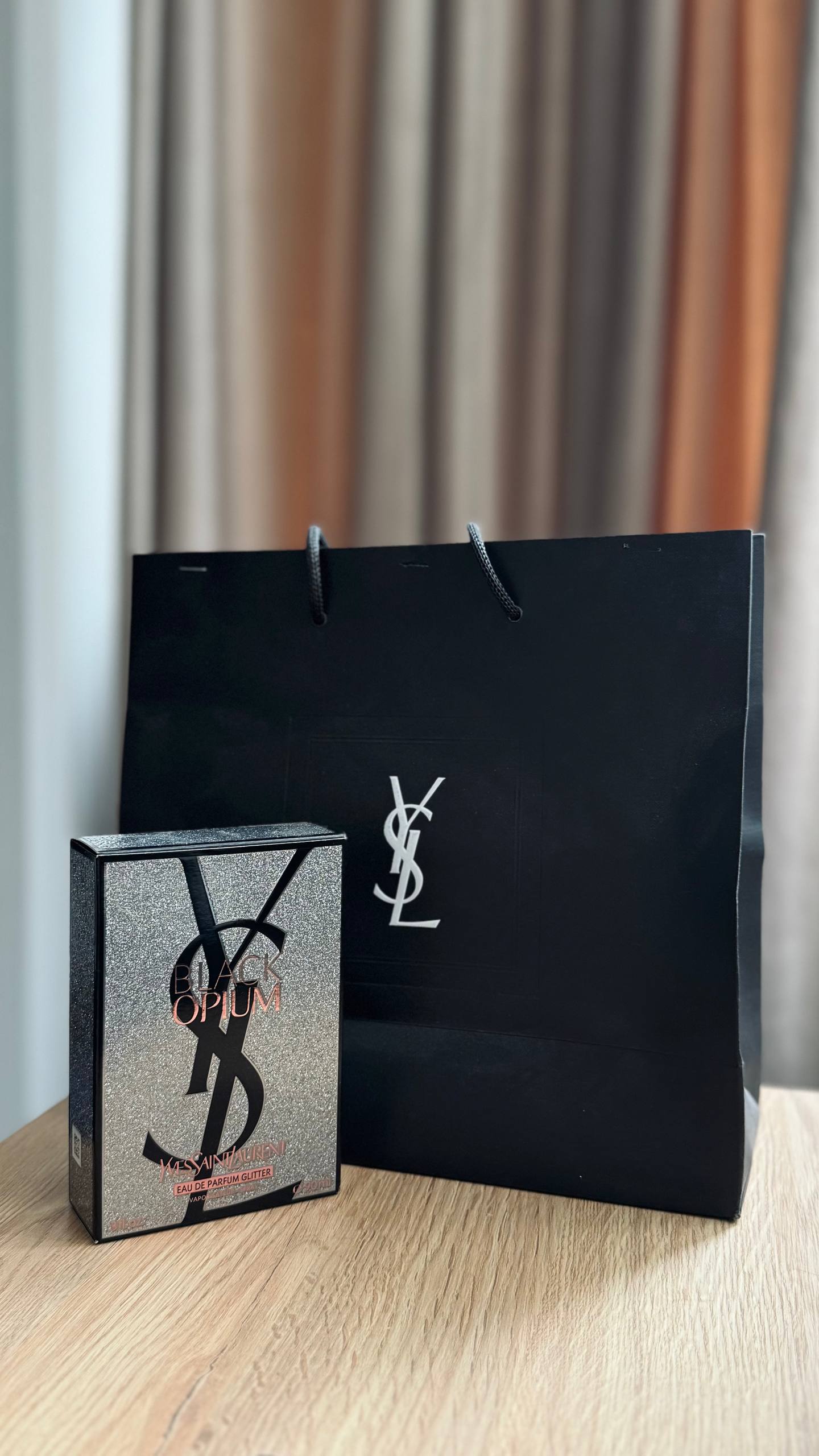 Yves Saint Laurent Black Opium Eau de Parfum Glitter 90 ml