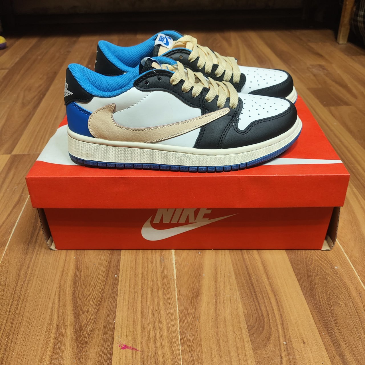 Реплика кроссовок Air Jordan 1 Retro Low Travis Scott Fragment, 38 р-р