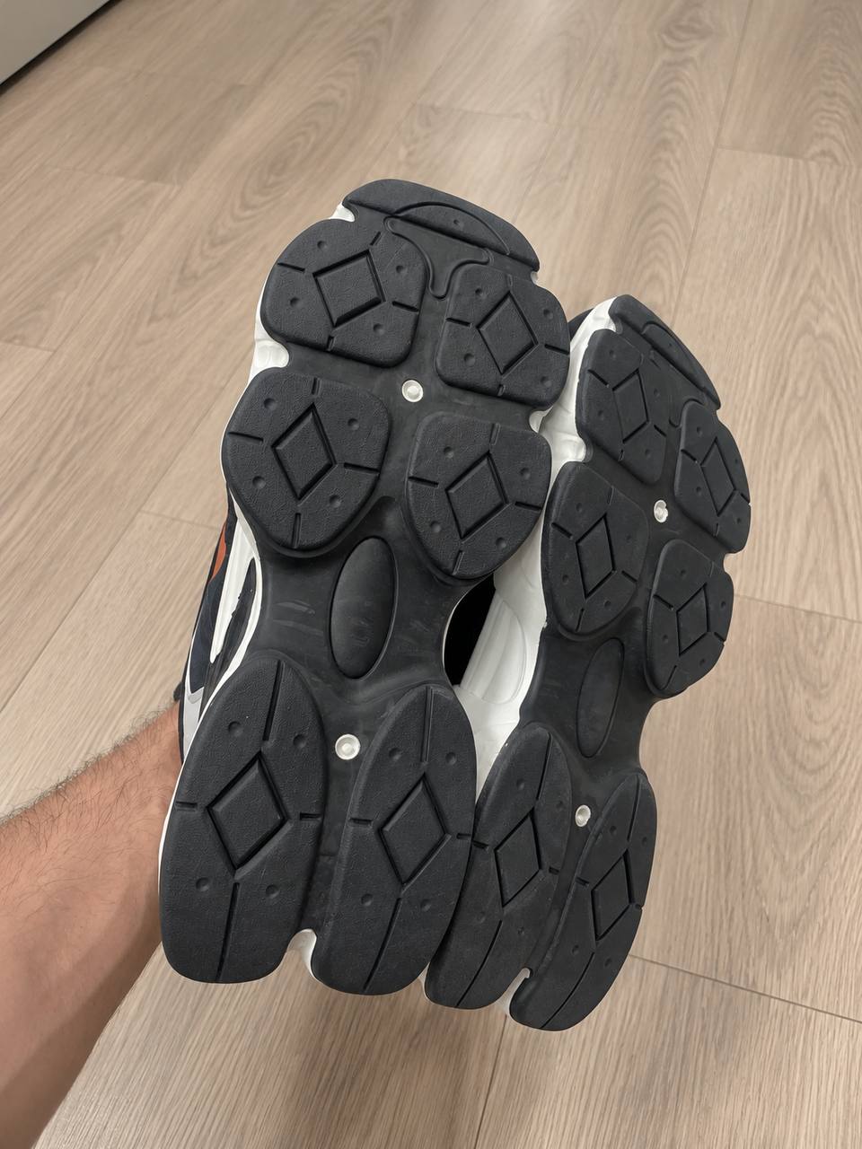 Кроссовки Stay Wild в стиле New Balance 9060