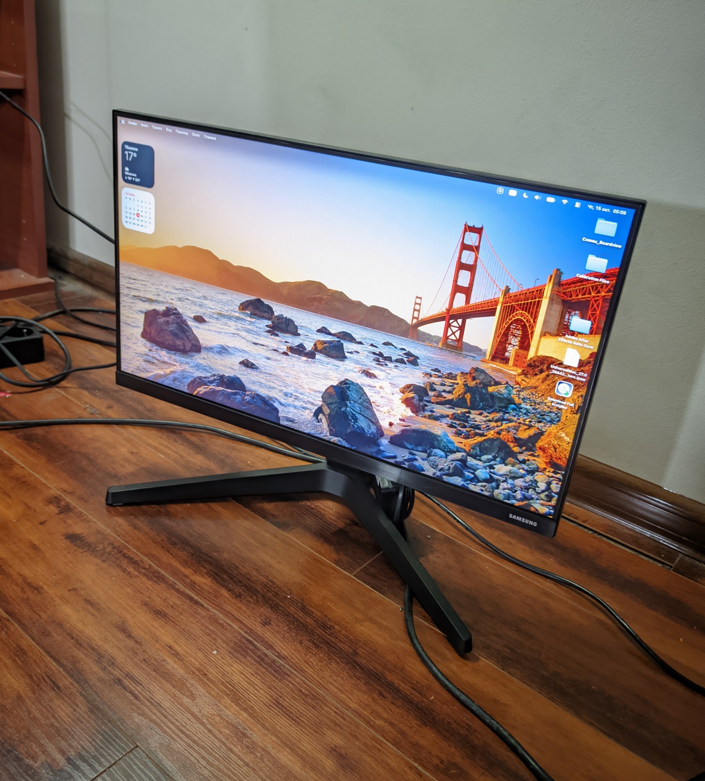 Монитор Samsung LF22T350FHIXCI 22"