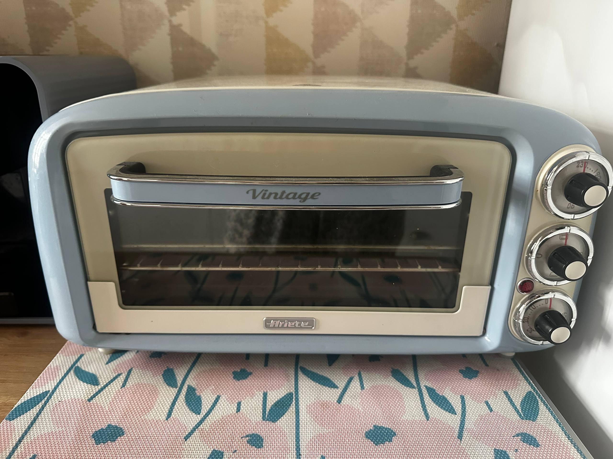 Мини-духовка Ariete Vintage 979, 18 л