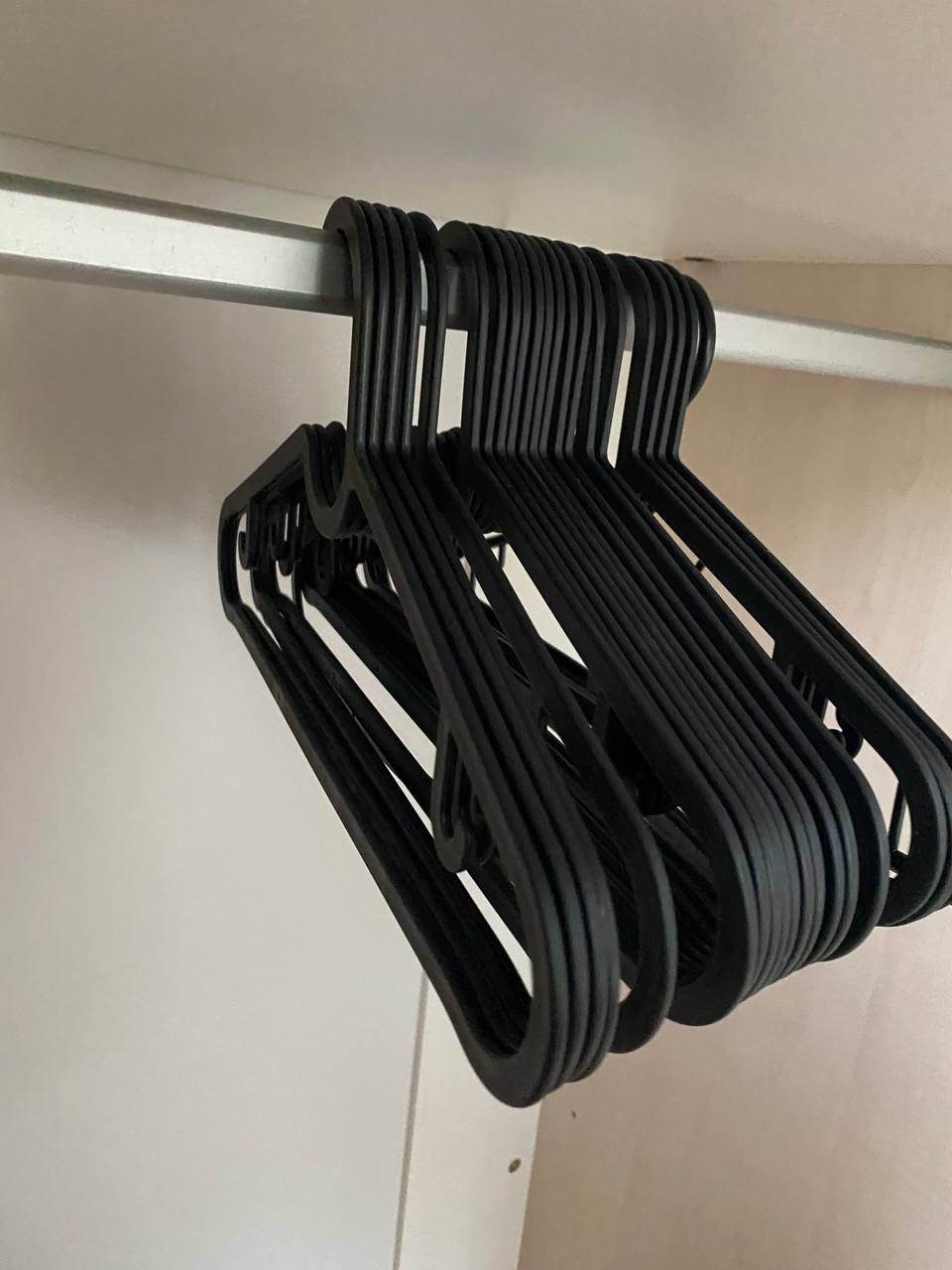 Вешалки IKEA, 30 штук