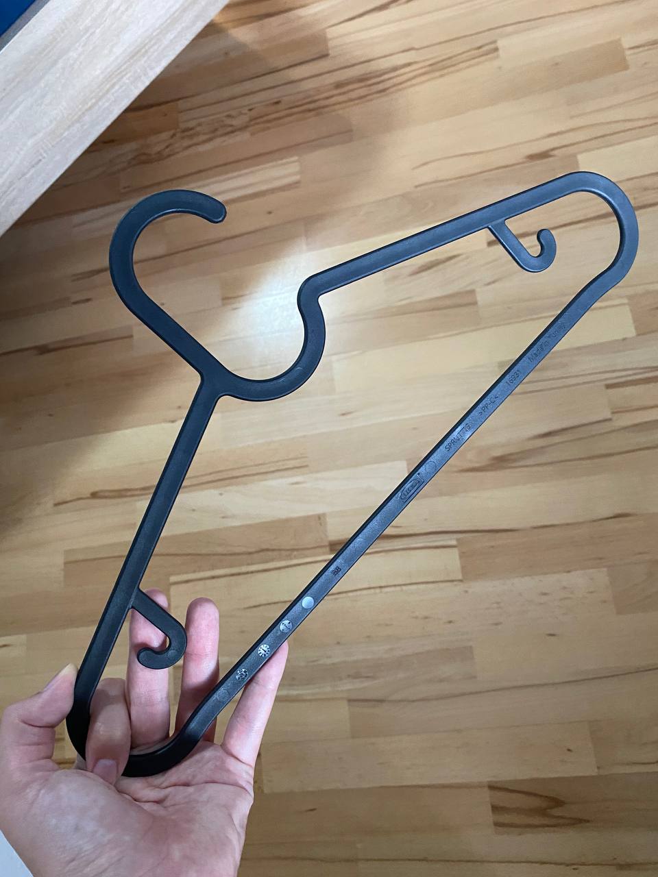 Вешалки IKEA, 30 штук