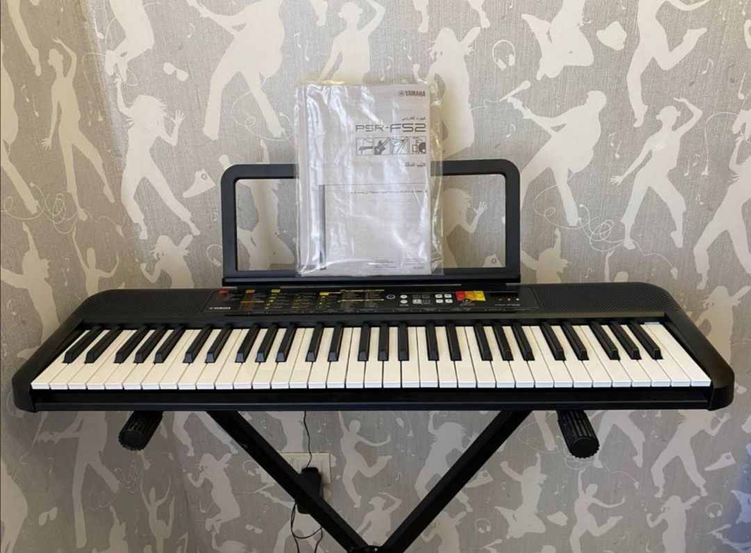 Синтезатор Yamaha PSR-F52