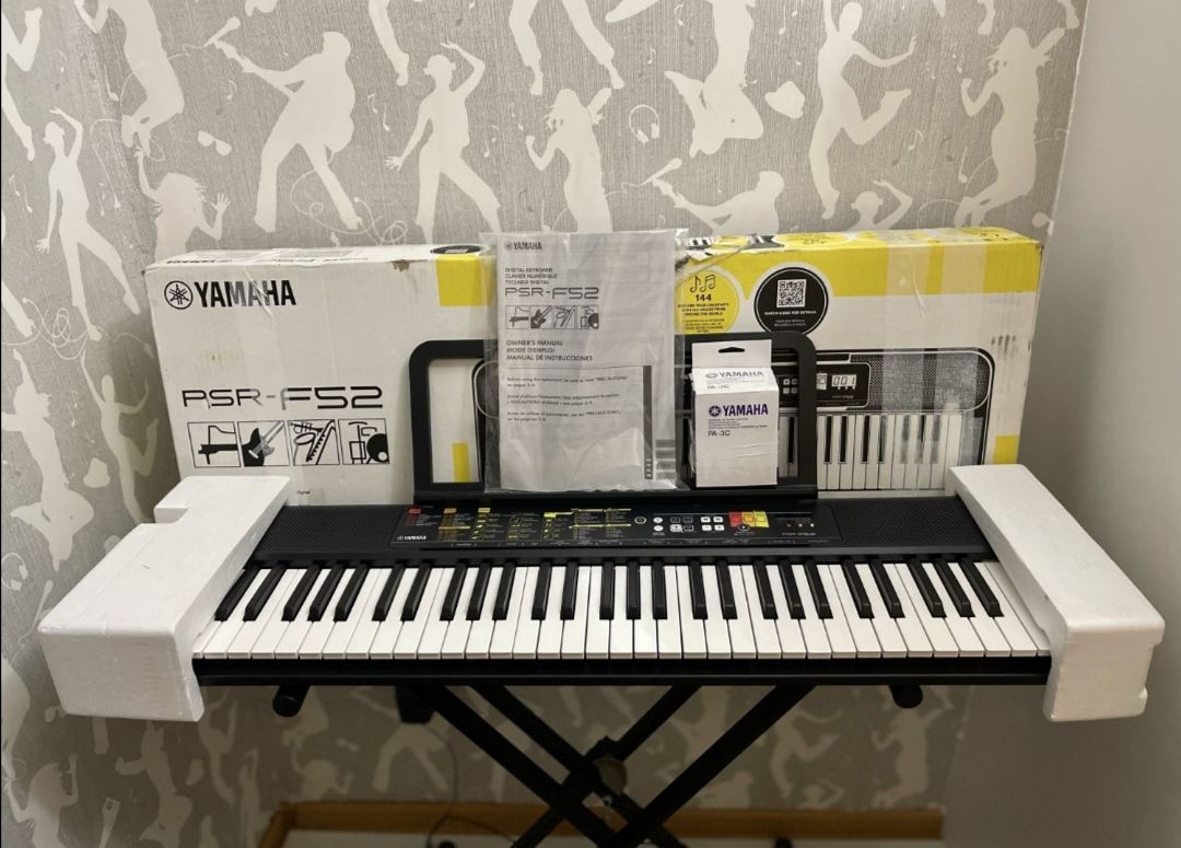 Синтезатор Yamaha PSR-F52