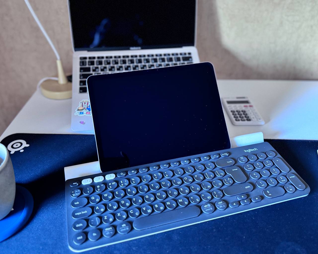 Беспроводная клавиатура Logitech K780 Multi-Device