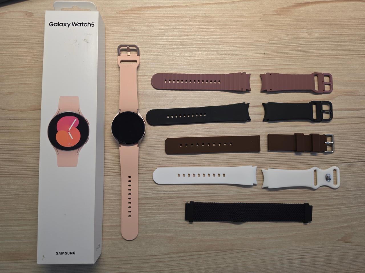 Смарт-часы Samsung Galaxy Watch5 LTE (Pink Gold) с 5 ремешками