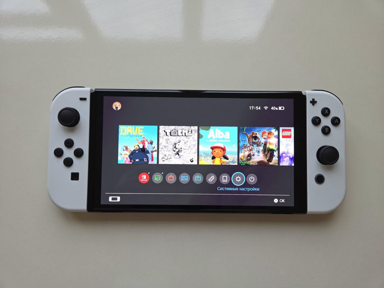 Nintendo Switch OLED с чехлом-сумкой