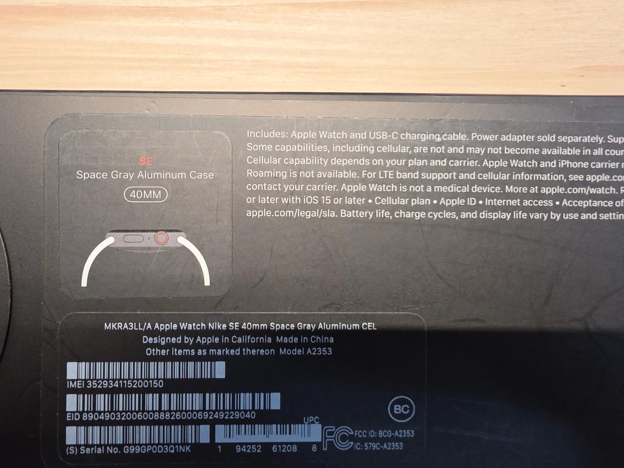 Apple Watch Nike SE 40mm Space Gray LTE